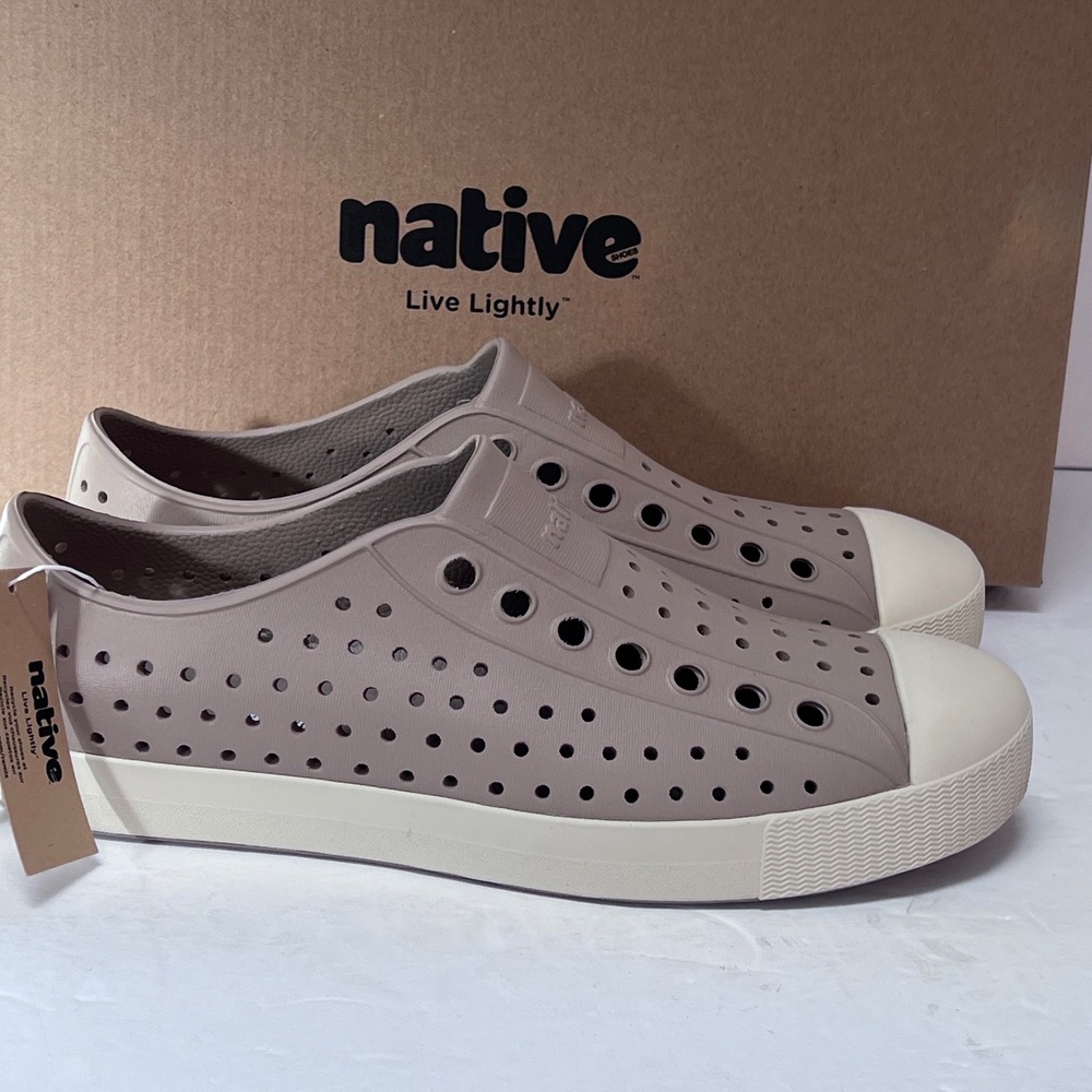 Native Jefferson Flax Tan Bone Slip On Sneakers Shoes Women Mens 7‎ Womens 9